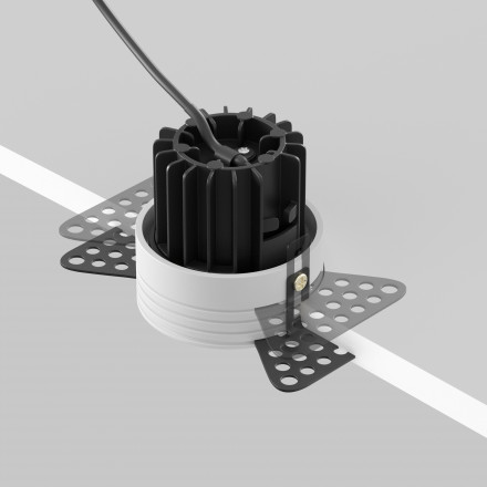 Светильник встраиваемый Maytoni Round DL058-7W3K-TRS-B