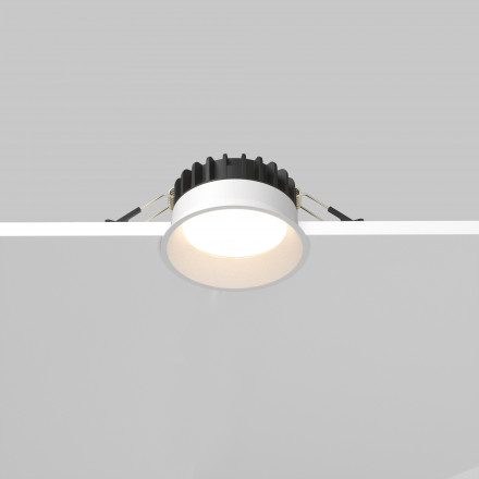 Встраиваемый светильник Maytoni Technical DL055-8W3-4-6K-W